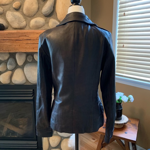 Danier Brown Leather Cargo Style Jacket - Picture 4 of 8